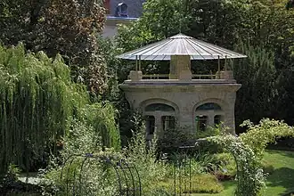 Pavillon-aquarium au musée de l'École de Nancy.