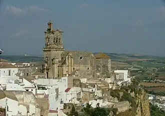 Arcos et l'église San Pedro&nbsp;(es)