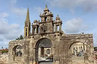 La porte triomphale.