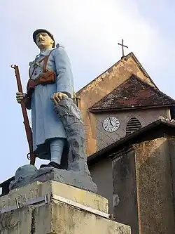Poilu du monument aux morts d'Arjuzanx (Landes).