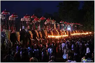 Pooram au temple d'Arattupuzha, dédié à Shasta (Ayyappan), dans le district de Thrissur.