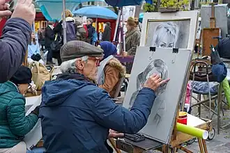 Un artiste à l'œuvre.