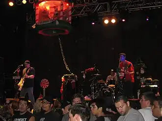 Description de cette image, également commentée ci-après