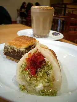 Qatayef et Ma'mul