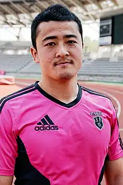 Atsushi Hiwasa pendant la séance d'entraînement du Stade Français au Stade Charléty, Paris le 3 avril 2012.