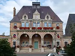 Mairie  d'Attigny.