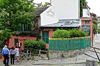 Au Lapin Agile, cabaret situé rue des Saules.