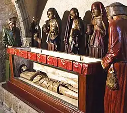 Mise au tombeau du XVe&nbsp;siècle dans l'église Saint-Roch.