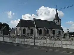 L'église Saint-Aubin.
