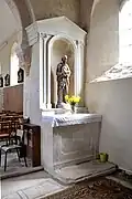 L'autel latéral sud de l'église Notre-Dame.
