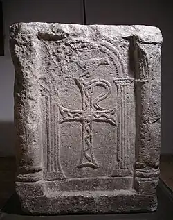 Autel paléochrétien de Saint-Victor-de-Castel à Bagnols-sur-Cèze, VIIe&nbsp;siècle.