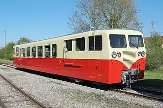 L'autorail X 212 du Blanc-Argent, restauré par le CFBS.