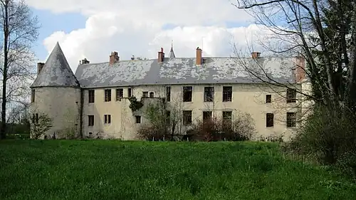 Le château, façade ouest.