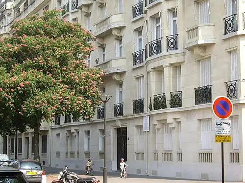 Façade du 9, avenue Frédéric-Le-Play (Jean Fidler architecte)