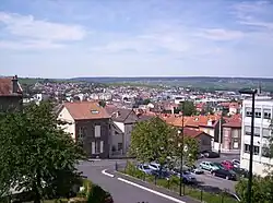 Vue générale de la ville depuis l'avenue de Franche-Comté.