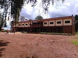 Immeuble abritant les services de la préfecture du département des Bamboutos.