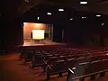 L'intérieur de la salle