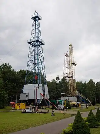 Vue du Musée de l’Industrie du pétrole et du gaz.