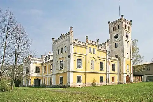 Manoir néo-gothique.