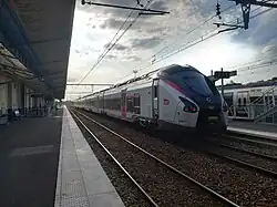 La rame B 85041/42, assurant le service Intercités.