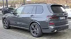 X7, vue avant (depuis 2022)