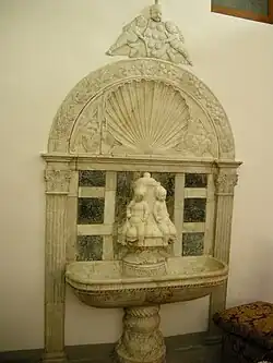 Lavabo Renaissance par Francesco di Simone Ferrucci et Gregorio di Lorenzo&nbsp;(it).