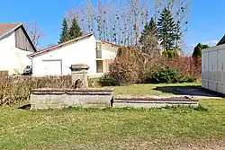 Fontaine-abreuvoir à Badménil-aux Bois.