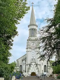 Église du Sacré-Cœur à Bagnoles-de-l’Orne.