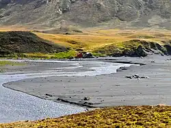 Débouché de la rivière Moby-Dick dans la Baie Américaine