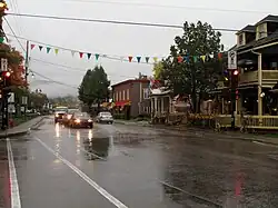 La rue Ambroise-Fafard traverse le centre-ville de Baie-Saint-Paul.