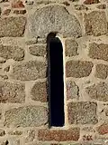 Fenêtre romane de l'église Saint-Martin