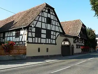 Ancienne ferme en pan de bois (XVIIIe&nbsp;siècle).