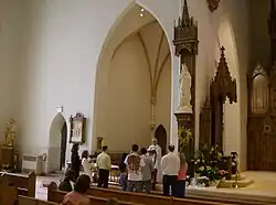 Un baptême célébré en la cathédrale de l'Immaculée-Conception de Saint-Jean le 31 mars 2013.