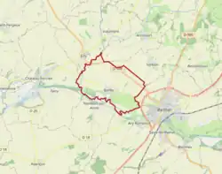 Avec les communes environnantes.