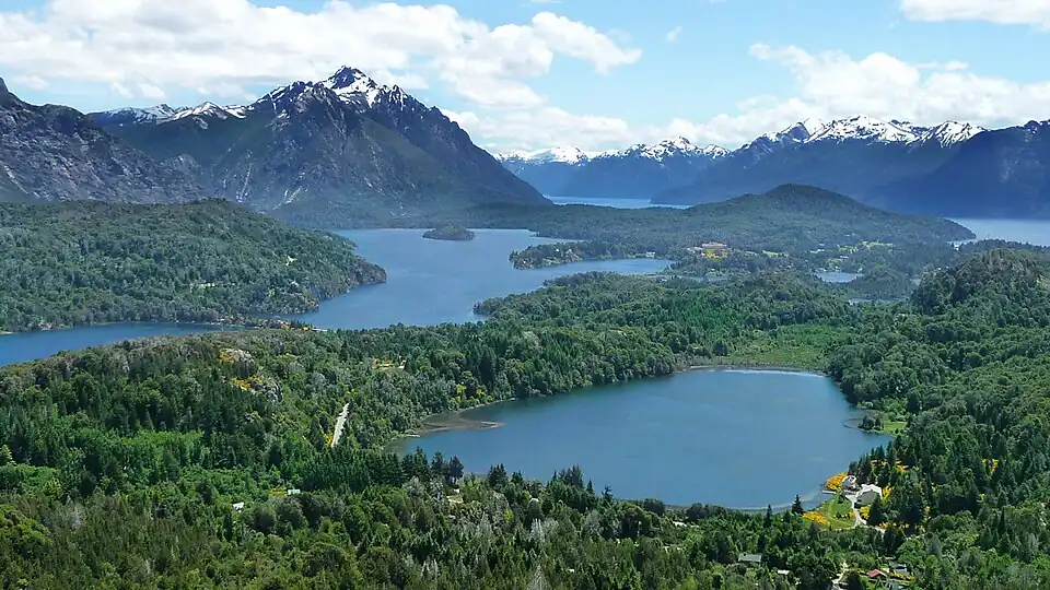 La région des lacs autour de Bariloche.