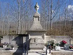 Le monument aux morts du cimetière (fév.&nbsp;2010).