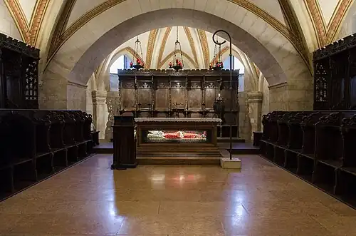 Le corps incorrompu de saint Zénon de Vérone dans la crypte.