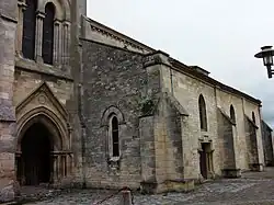 Église Saint-Pierre.