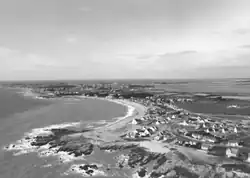 Photographie aérienne d’une presqu’île.