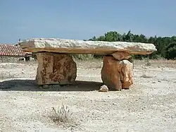 Dolmen moderne.