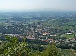 Vue sur la plaine du Comtat de l'oppidum des Courens