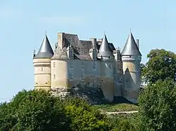 Le château de Bannes.