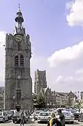 Le beffroi et Saint-Vaast depuis la Grand-Place