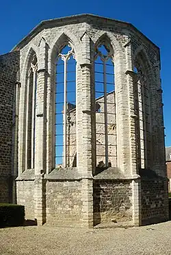 Le chevet à 7 pans.