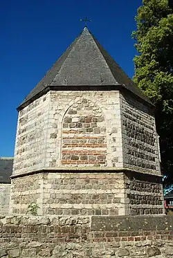 La fenêtre axiale du chevet.