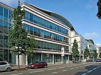 Crown Avenue(2005).