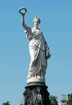 Statue en marbre de la fontaine Rouppe.
