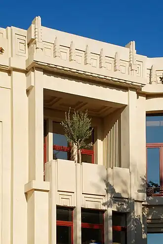 La loggia(avenue de la Ramée).