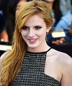 Bella Thorne interprète Madison.