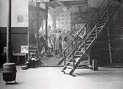L'artiste Henri Bellery-Desfontaines, perspecteur sur les peintures décoratives du Salon Lobau à l'Hôtel de Ville de Paris réalisées par son professeur, le peintre Jean-Paul Laurens